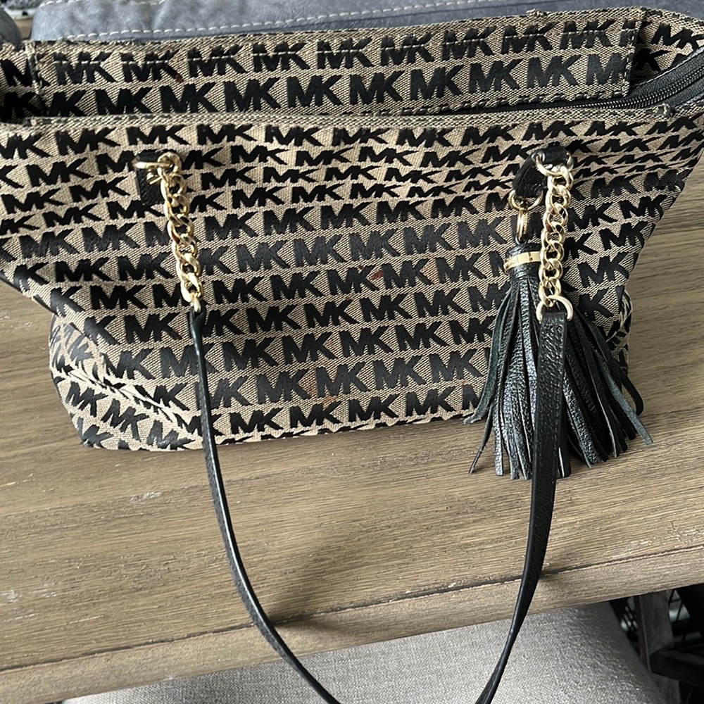 Michael kors purse